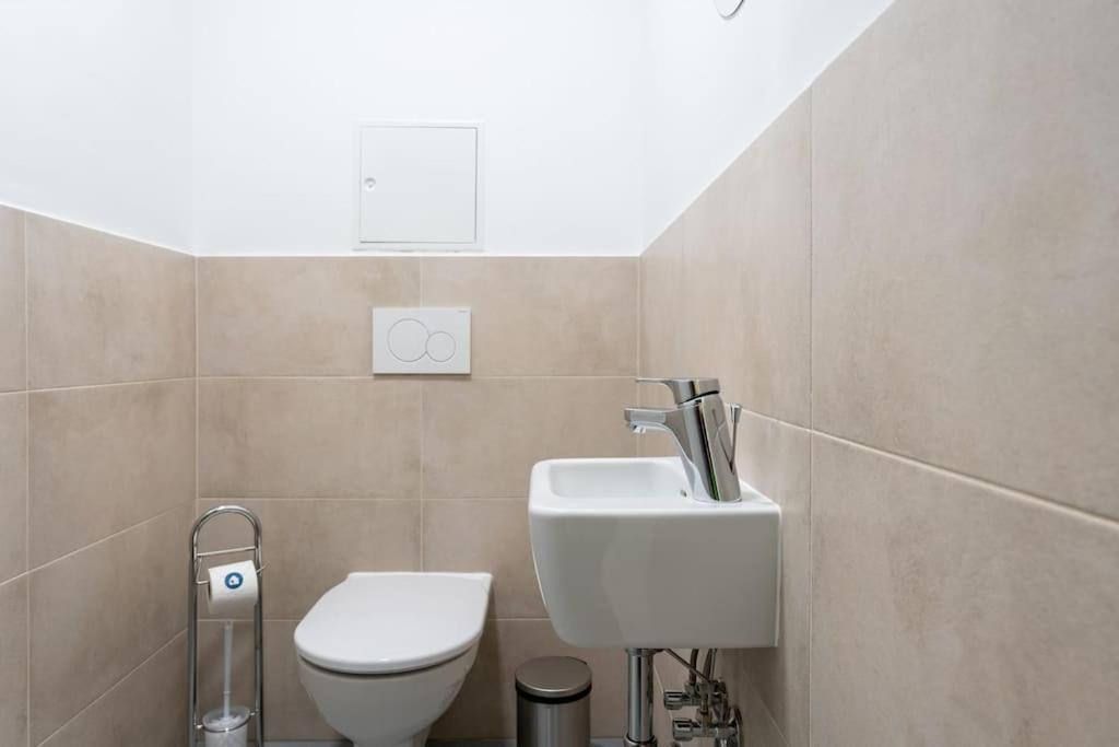 1Br Excellence, Fast To Centre By Hm Apartman Bécs Kültér fotó
