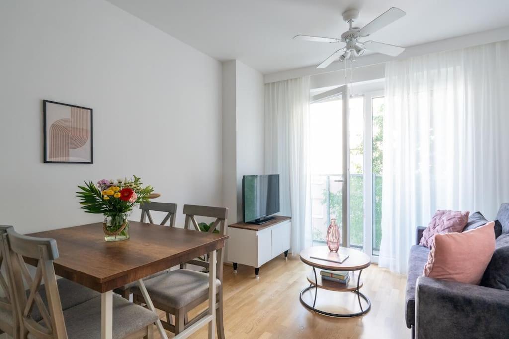 1Br Excellence, Fast To Centre By Hm Apartman Bécs Kültér fotó